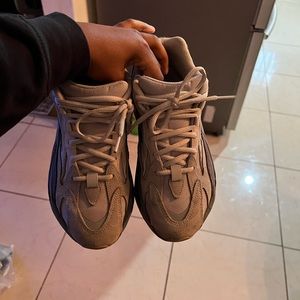 yeezy tephra boost 700